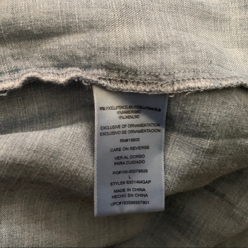 Democracy Chambray Button Down Shirt - Picture 4 of 9